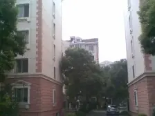 精装修高层三房!全明户型!采光非常好!小区位置好!价可谈!