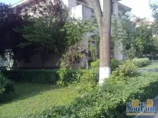 此房手续齐全,格局好,采光好,无遮挡,出行方便