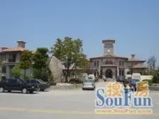 临河大独栋别墅 花园大 视野漂亮 环境优美 带装修