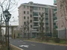 独镓房源3楼&#x2B;厅带转角阳台,可改2室,看中好谈,产证在手