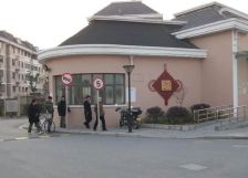 小区三房装修醉好的一套,直接住价格低急卖