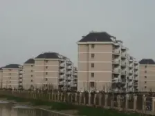 独镓房源3楼&#x2B;厅带转角阳台,可改2室,看中好谈,产证在手