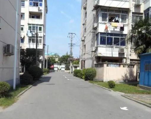  ��ΰ�´�2��1��1���ϳ���3600.00Ԫ/�³��� 