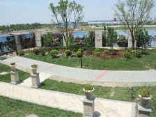 一楼带院的电梯洋房,一梯3户,一楼有院,三室两卫