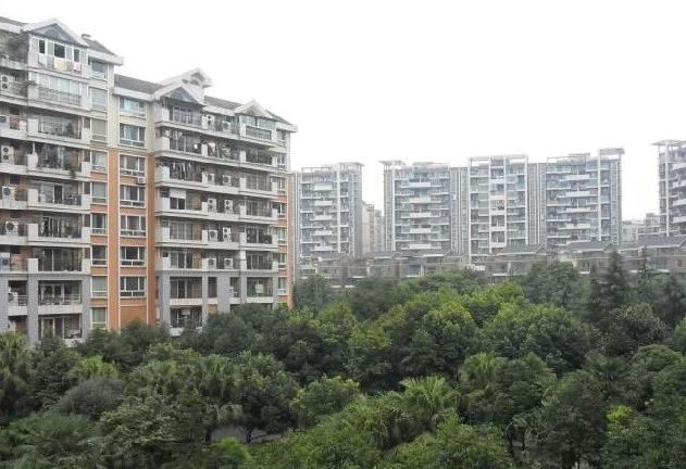 小区相关图