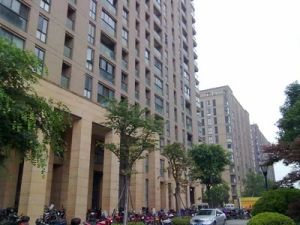香水湾南北通风,户型方正 拎包入住的