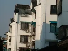 全明边户 15万精装 品牌家电 满5税少 有车位