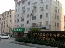 老苏安新村,准拆迁小区低楼层两室,,业主诚心出售,看房有钥匙