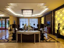 郁金香正规两房 朝向中庭 采光好 业主安心出售