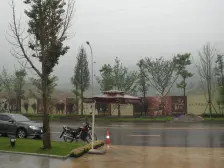 :玻璃幕墙加铝板设计,凸显质感,横厅户型