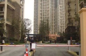 富丽东方3室1厅西南西