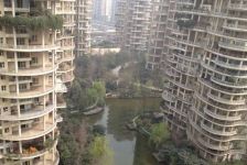 天鹅湖花园 5室2厅 南 西