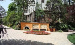 置信丽都花园城D区3室2厅东北