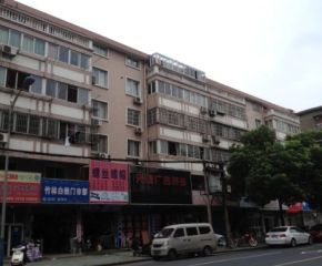 城东公寓火车站旁的商品房交通便利临市区楼层好