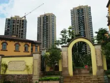 满五免增值税,南北通透,无遮挡。视野宽阔,一线湖景.