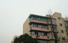 烽火新区4室1厅东南