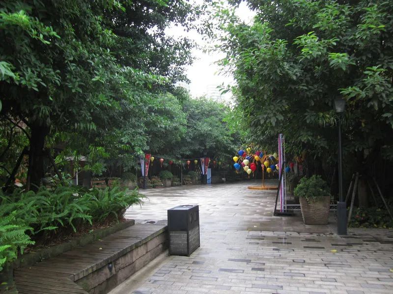 小区相关图