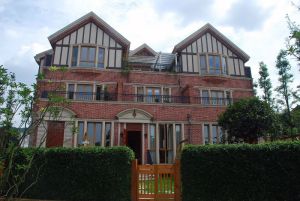 英伦半岛 4室2厅 东南