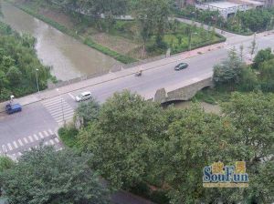 府青路二段18号2室1厅西南