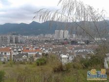 居住主题公园玫瑰华庭。传世大独栋有地下室,车库