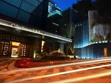 大平层 全是落地窗户 开发商精装修 业主诚心出售