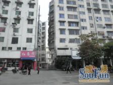 大四房(东端头户型,采光好)公摊小,双阳台,中层