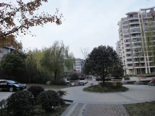 小区相关图