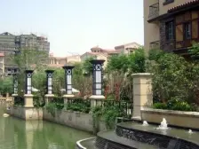 多层花园洋房一梯两户观景层全天无遮挡通透户型