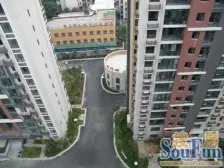 精装自住大三房 尽享全天采光 视野好