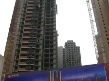 巴山轻轨站正规一室一厅,住家装修出售,价格可谈