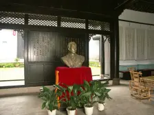 东部新城 半岛明珠六房230万