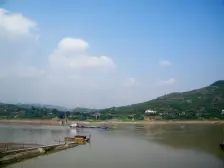 带大阳台。转角可看江。住家装修业主安心卖、