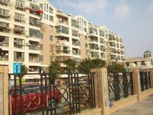 春天花园 交通便利 配套齐全 户型方正 拎包入住