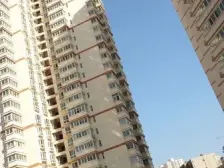 南滨河中路3室2厅的河景房出售中