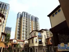 新世纪颐龙湾5期全新毛坯98平中间楼层无遮挡