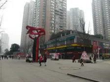 此房采光好,户型方正,视野好,交通购物便利