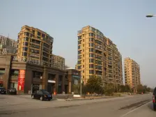 满五年,业主诚心,配套全,交通便利