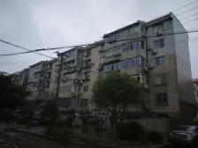 五冶二居三房复式 买一层多一层 小区花园位置!