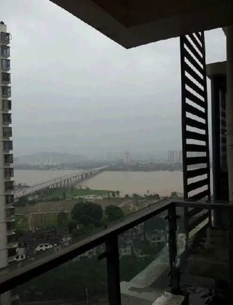 凯丽滨江实景图