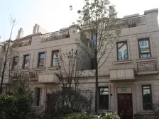 地铁口联排别墅 双车库双层地下室精装修业主诚意出售