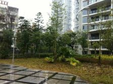 此价格带车位,带60平左右露台,总价低,保养好