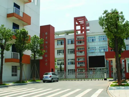 五房 少有复式楼 前无遮挡 靠,长沙岳麓大学城阳光100后海二手房五室