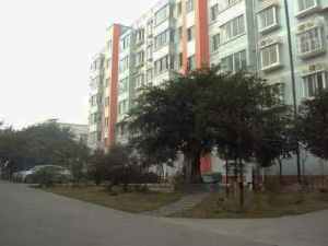 东湖景苑3室2厅西南