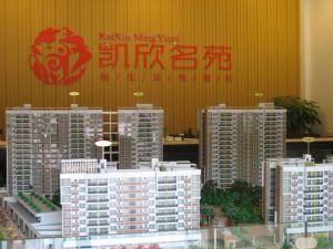 汽车站边上小区,交通便利配套齐全,拎包入住精装3房