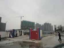 70年产权住宅 双地铁 轻轨南环段 已通车 静看小区花园