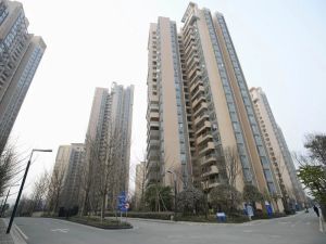 河畔新世界2室2厅东北