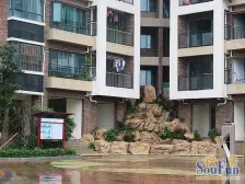 领居A区三房,双阳台户型,通风透光,位置安静