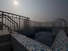 庄士精装2房 带大院子 户型方正 采光通透