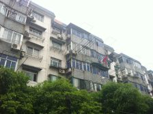 环境优美,交通便利,精装修,诚意出售