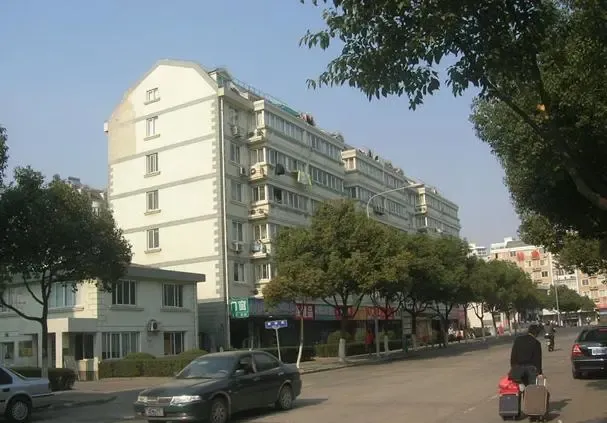 海怡花园3室2厅中层精装修拎包入住238万,宁波海曙白云海怡花园二手房